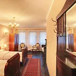 Evmolpia Hotell