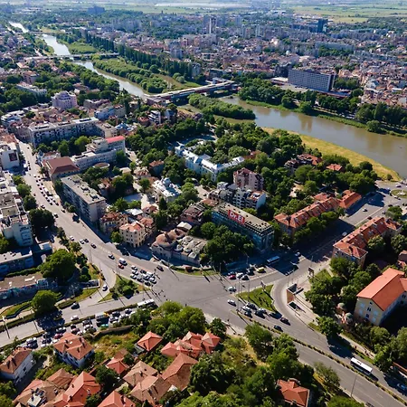 Отель Evmolpia 3*